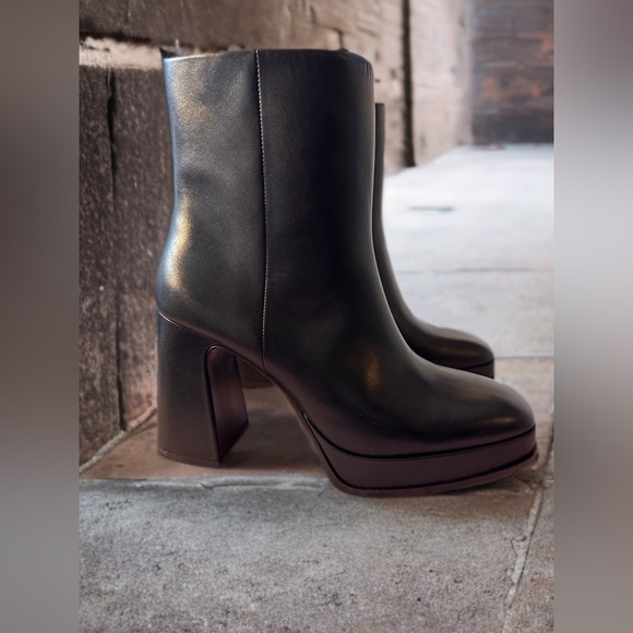 NEW Women's Alyx Stylish Ankle Boot Leather Comfortable Fit Size (41) 10-10.5 - Picture 3 of 15